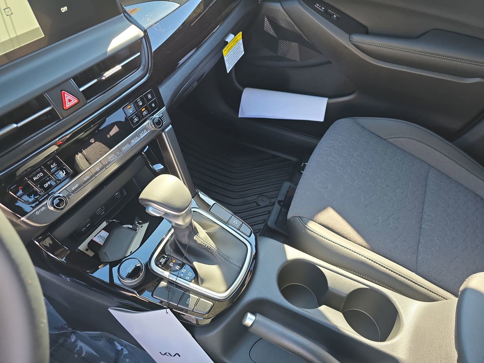 New 2026 Kia Seltos S FWD image 27