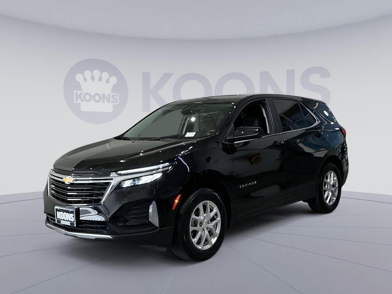 Used 2023 Chevrolet Equinox LT image 1