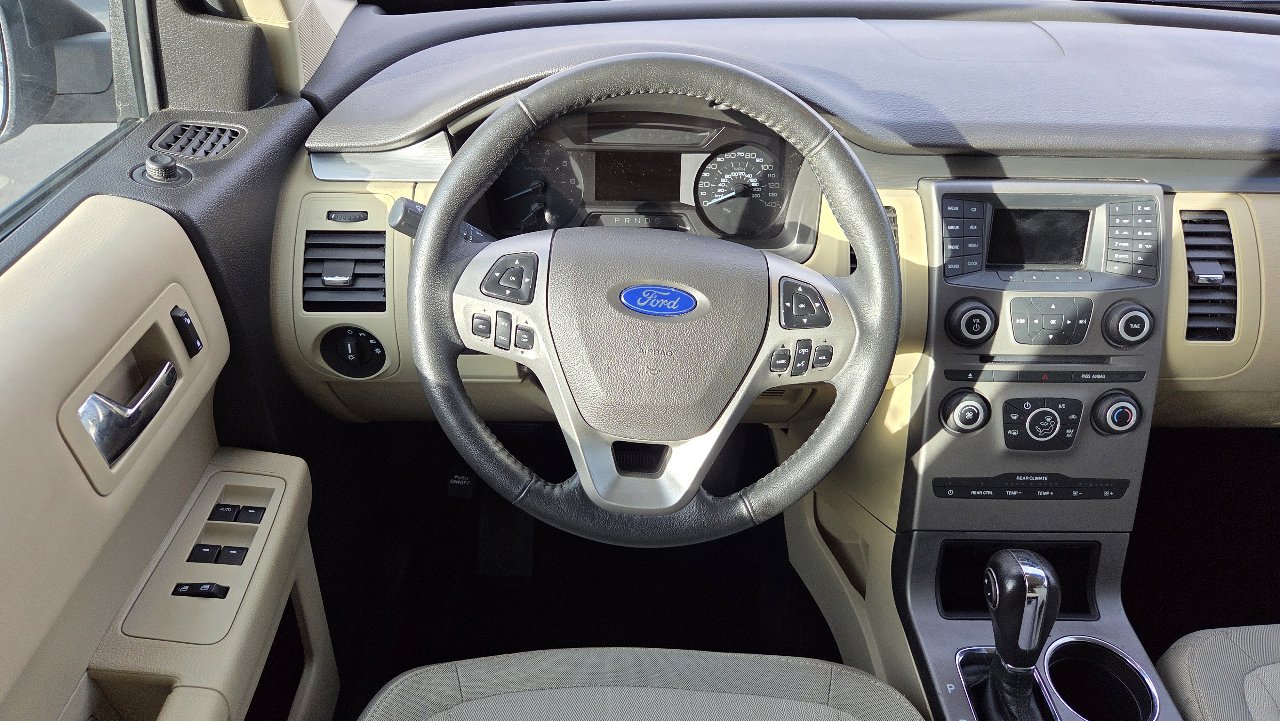 Used 2015 Ford Flex SE image 20