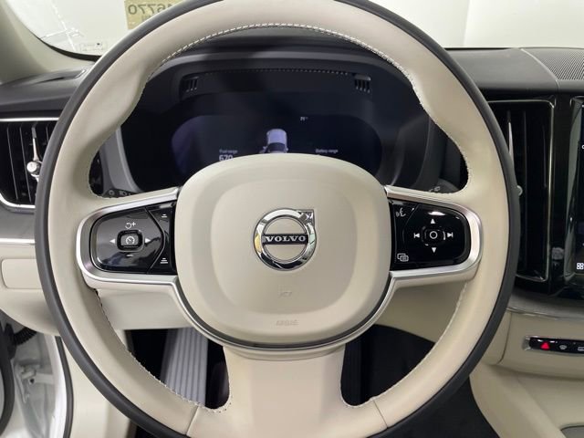 Certified 2024 Volvo XC60 T8 Plus w/ Protection Package AWD/4WD image 18
