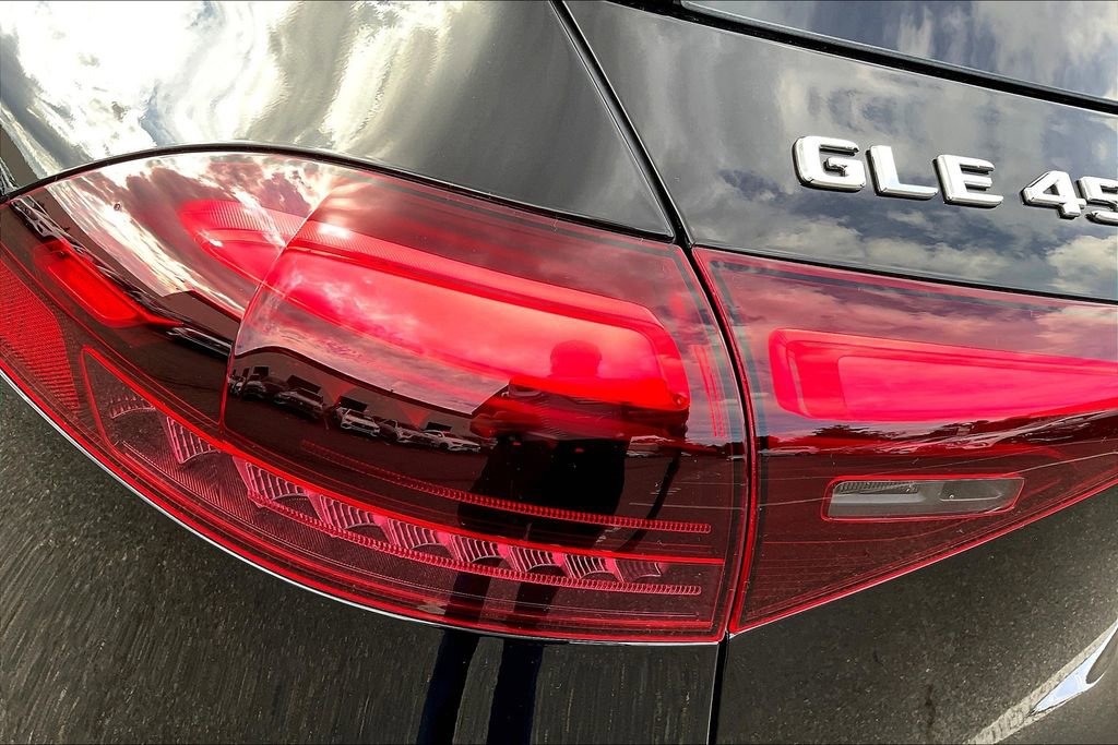 Certified 2025 Mercedes-Benz GLE 450e GLE 450e w/ Driver Assistance Package image 24