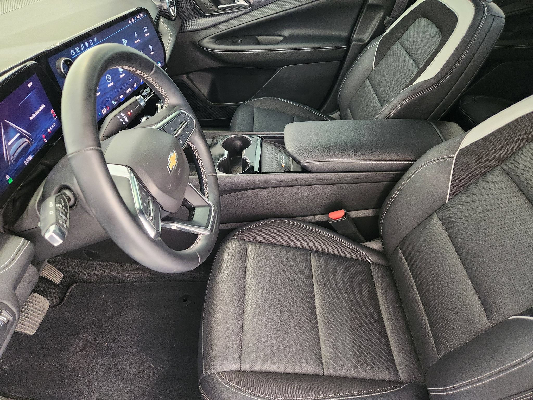 Used 2024 Chevrolet Blazer EV LT AWD/4WD image 12