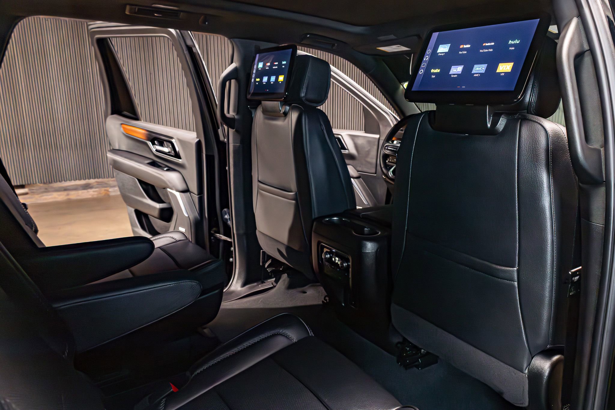 Used 2025 GMC Yukon Denali w/ Denali Reserve Package image 28