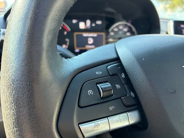 Used 2025 Cadillac CT4 Luxury w/ Sun And Sound Package RWD image 28