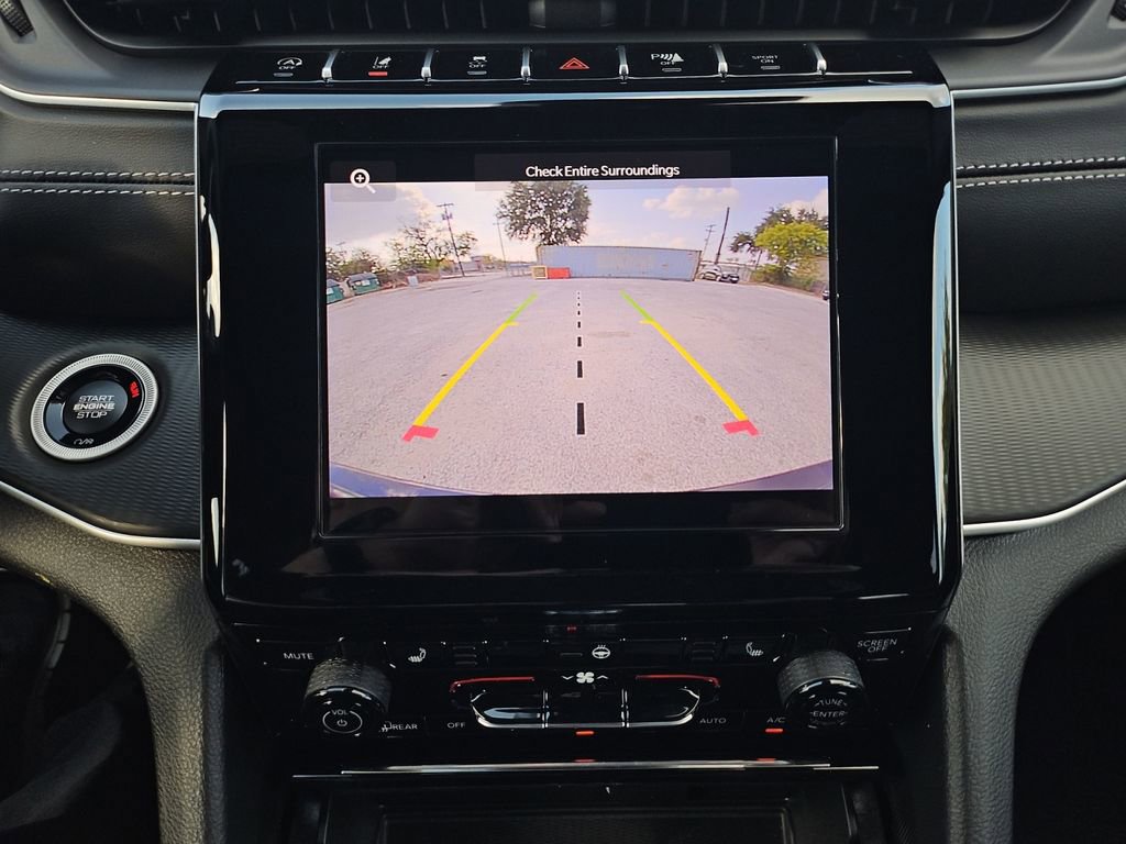 New 2025 Jeep Grand Cherokee Altitude image 20