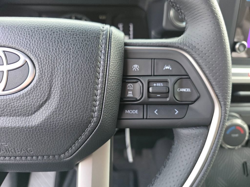 New 2026 Toyota 4Runner SR5 AWD/4WD image 30