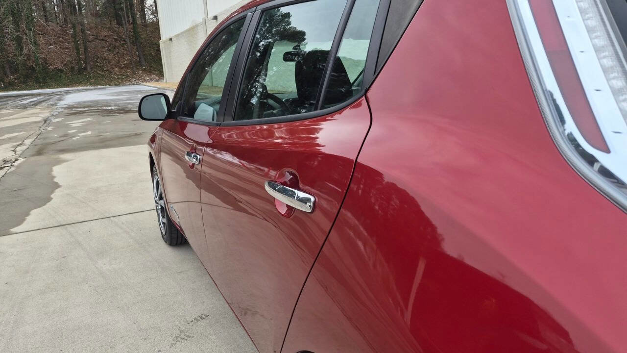 Used 2014 Nissan Leaf S image 19