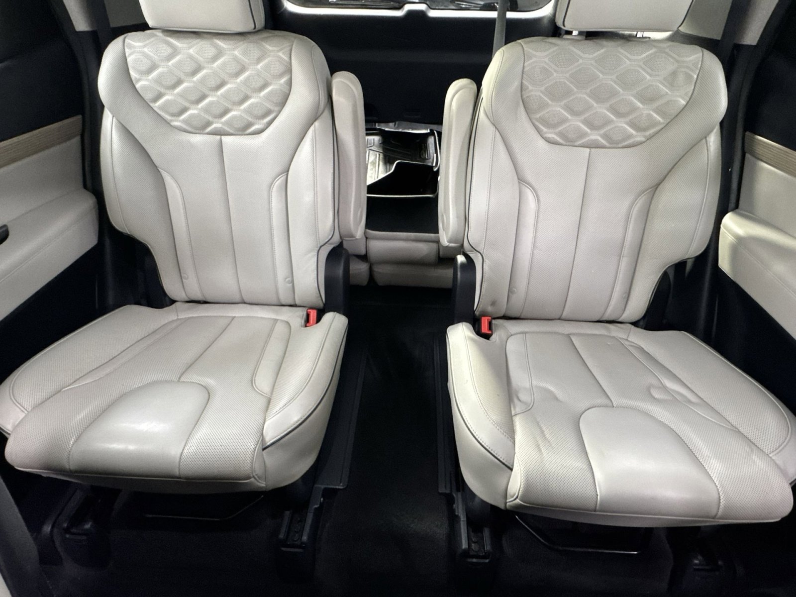 Used 2021 Hyundai Palisade Limited image 5