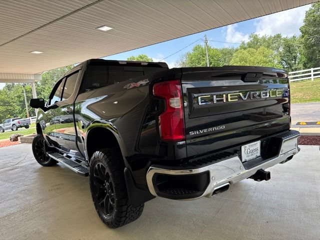 Used 2021 Chevrolet Silverado 1500 LTZ w/ LTZ Premium Package AWD/4WD image 9