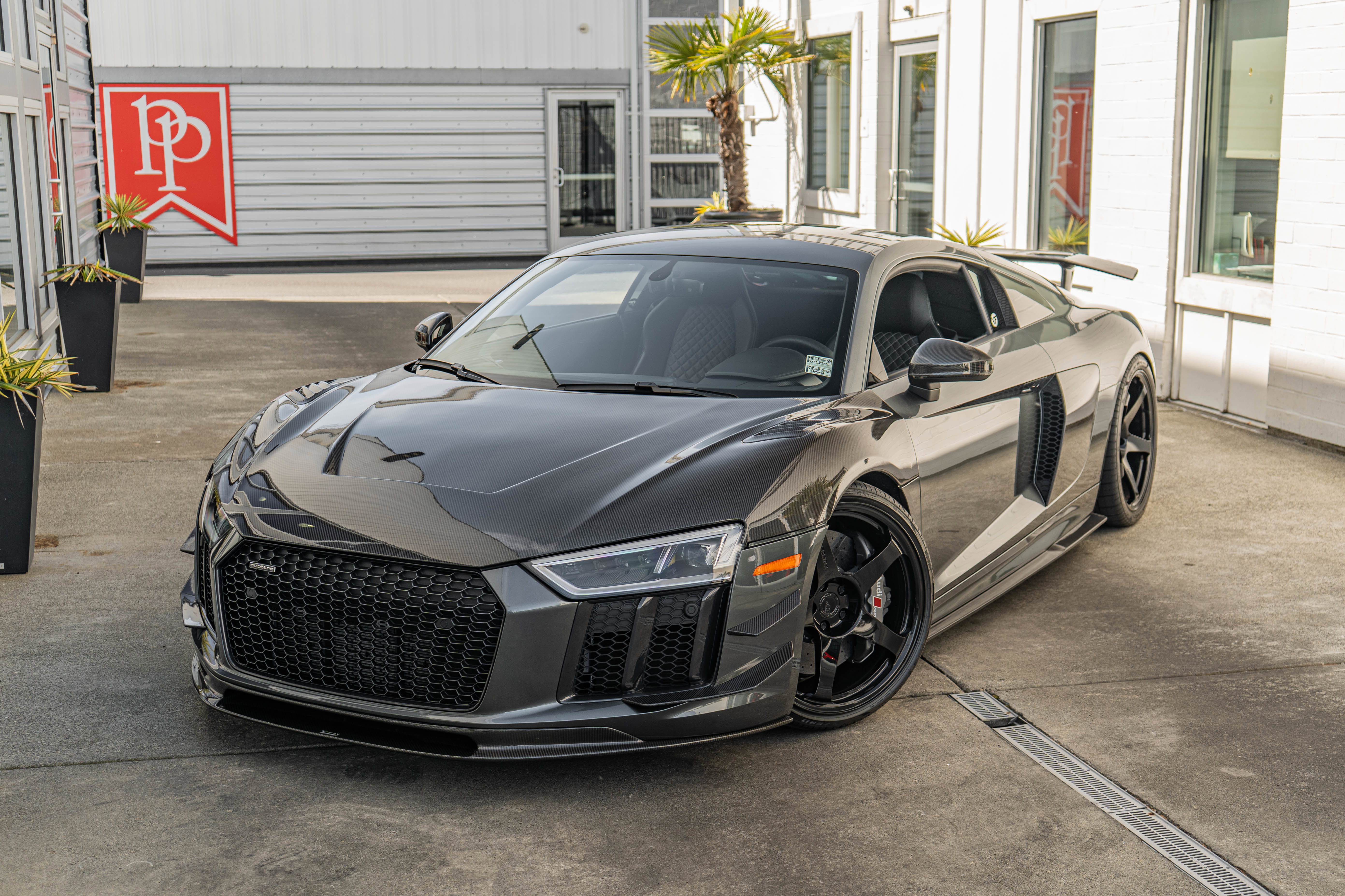 Used 2017 Audi R8 V10 plus AWD/4WD image 3