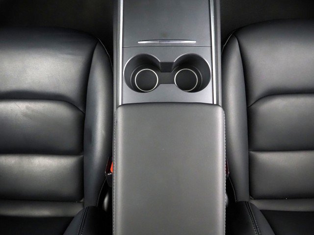 Used 2023 Tesla Model Y Long Range AWD/4WD image 23
