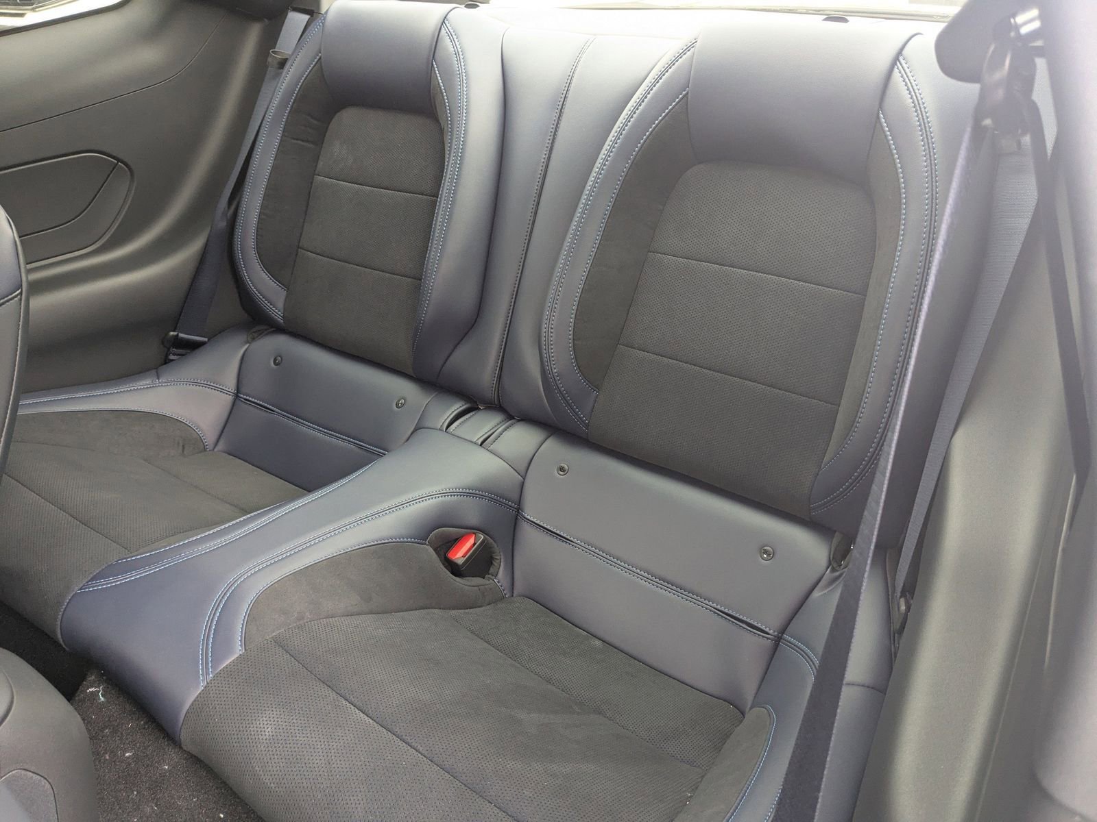 Used 2025 Ford Mustang Dark Horse image 12