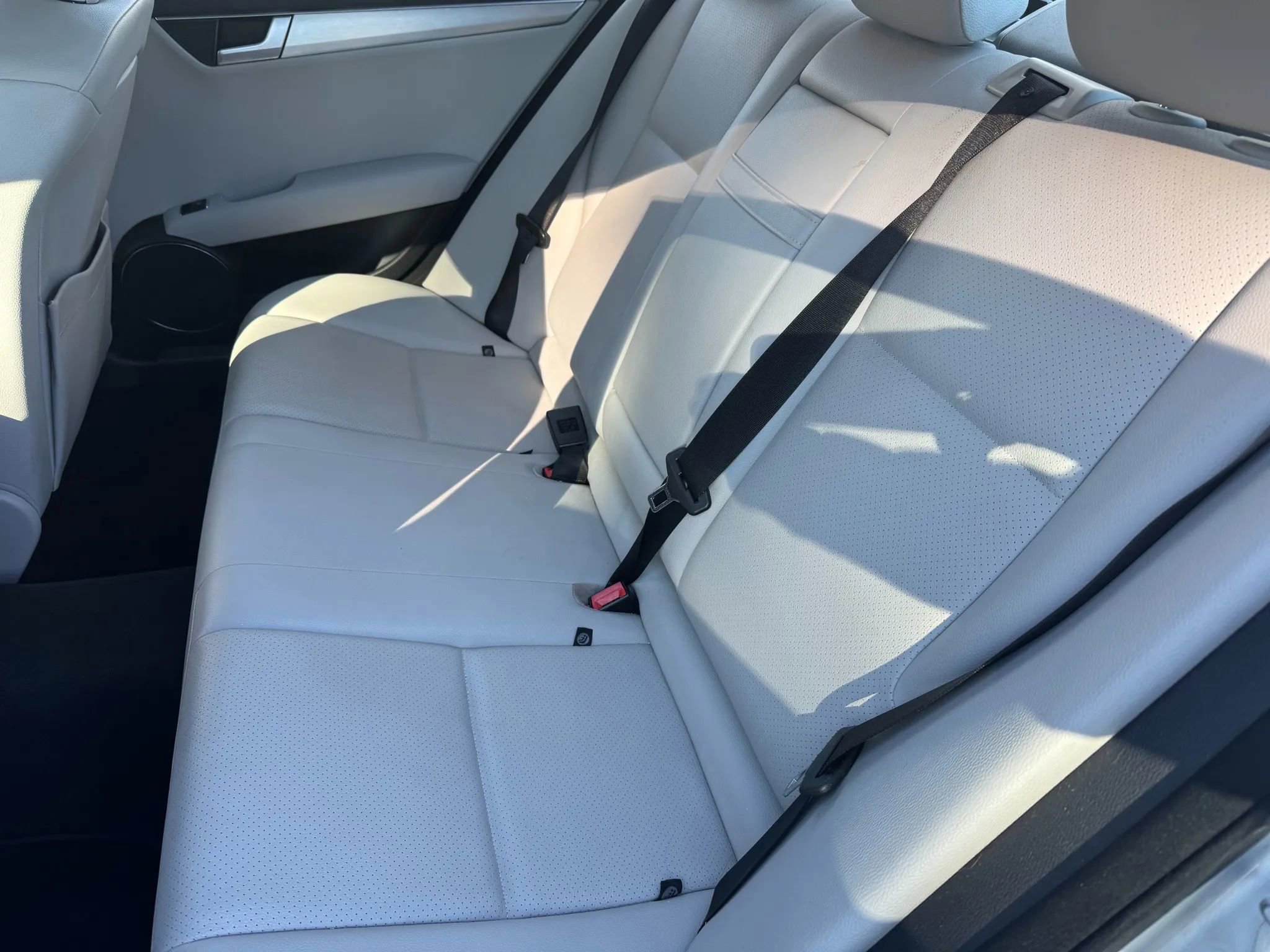 Used 2013 Mercedes-Benz C 250 Sedan image 20