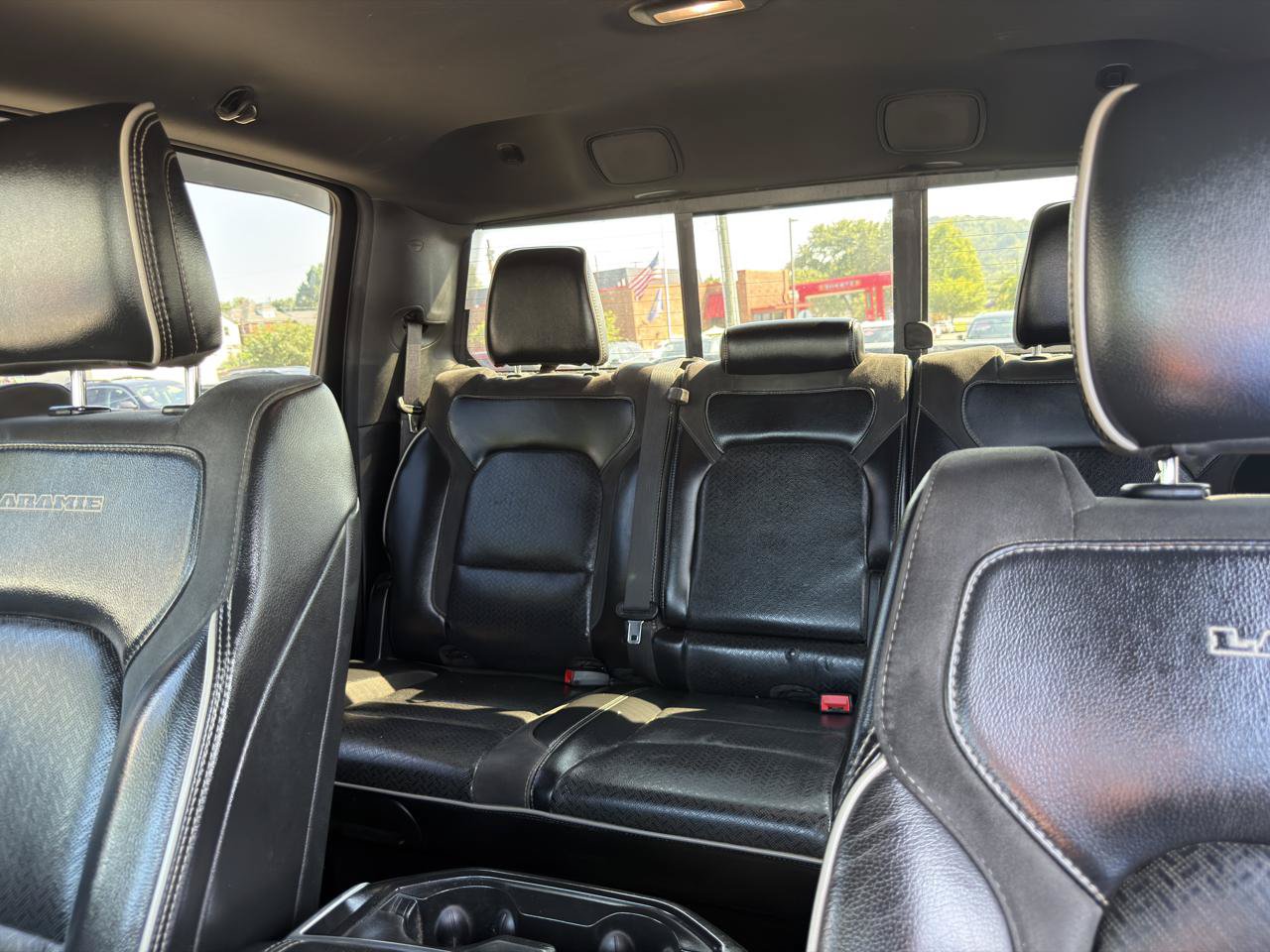 Used 2019 RAM 1500 Laramie AWD/4WD image 23