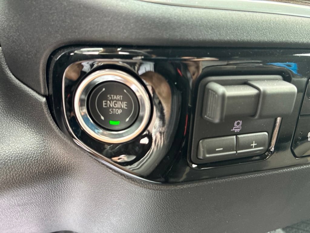 New 2026 Chevrolet Silverado 1500 RST AWD/4WD image 12