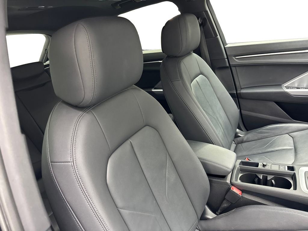 Used 2020 Audi Q3 2.0T Premium w/ Convenience Package image 45