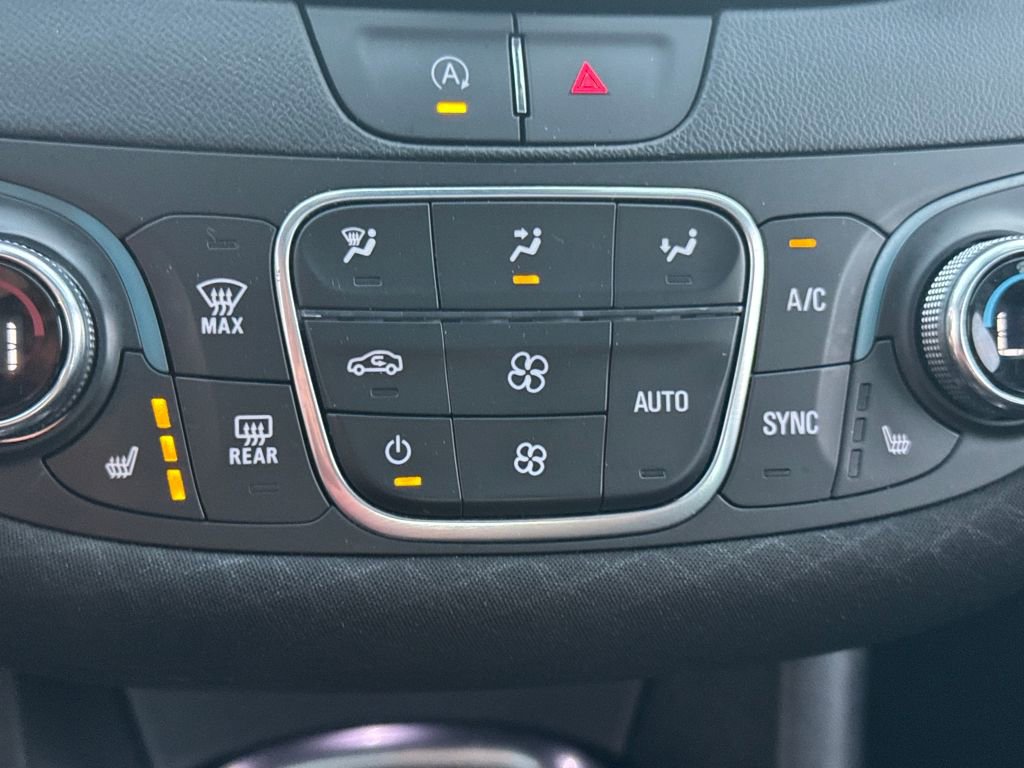 Used 2024 Chevrolet Malibu LT image 23