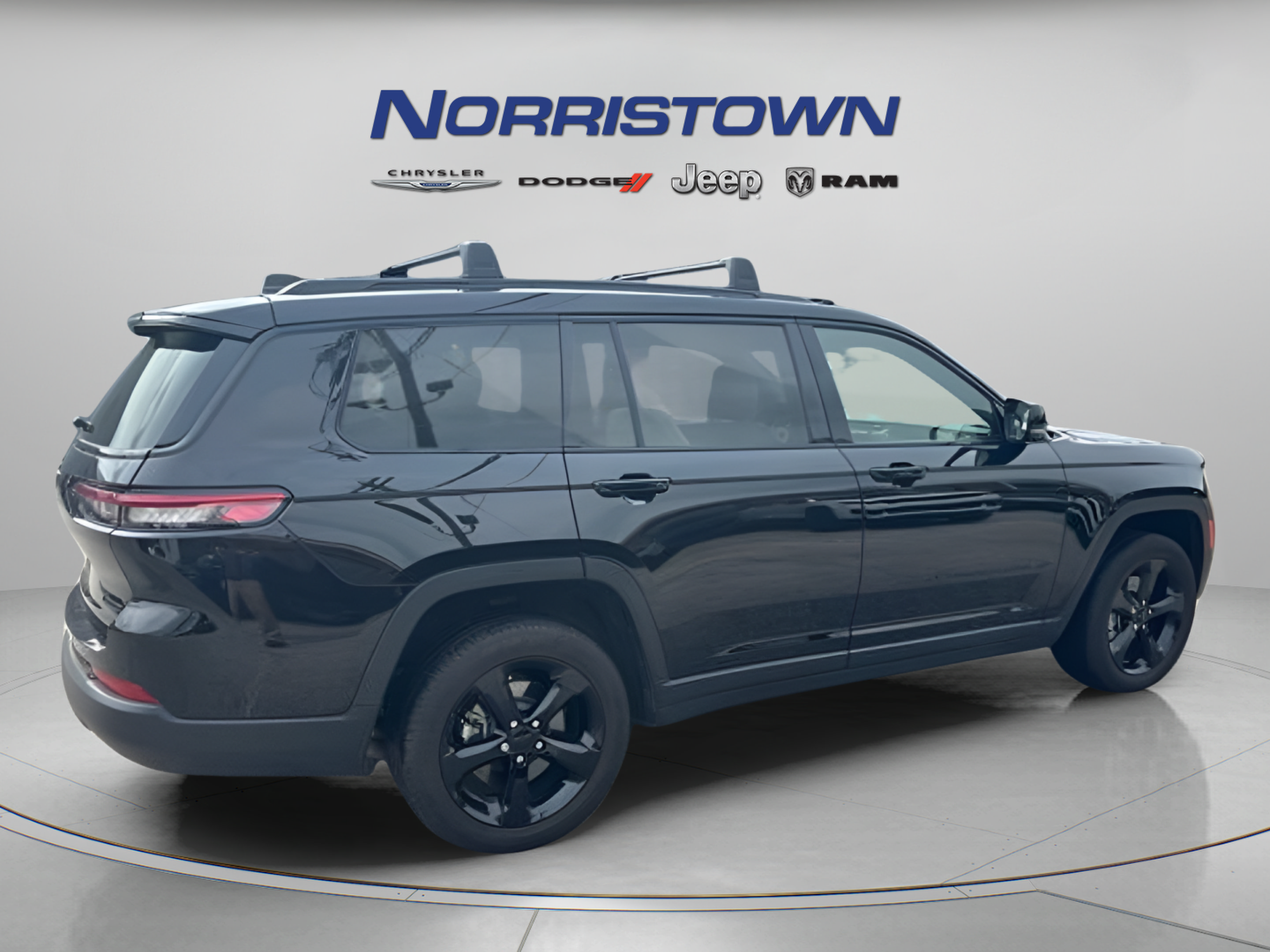 Used 2024 Jeep Grand Cherokee L Limited w/ Luxury Tech Group II AWD/4WD image 7