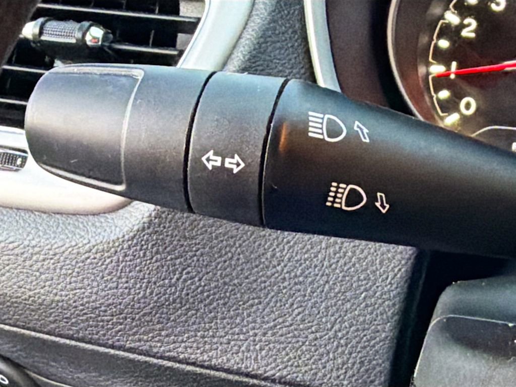 Used 2019 Jeep Compass Sport image 35