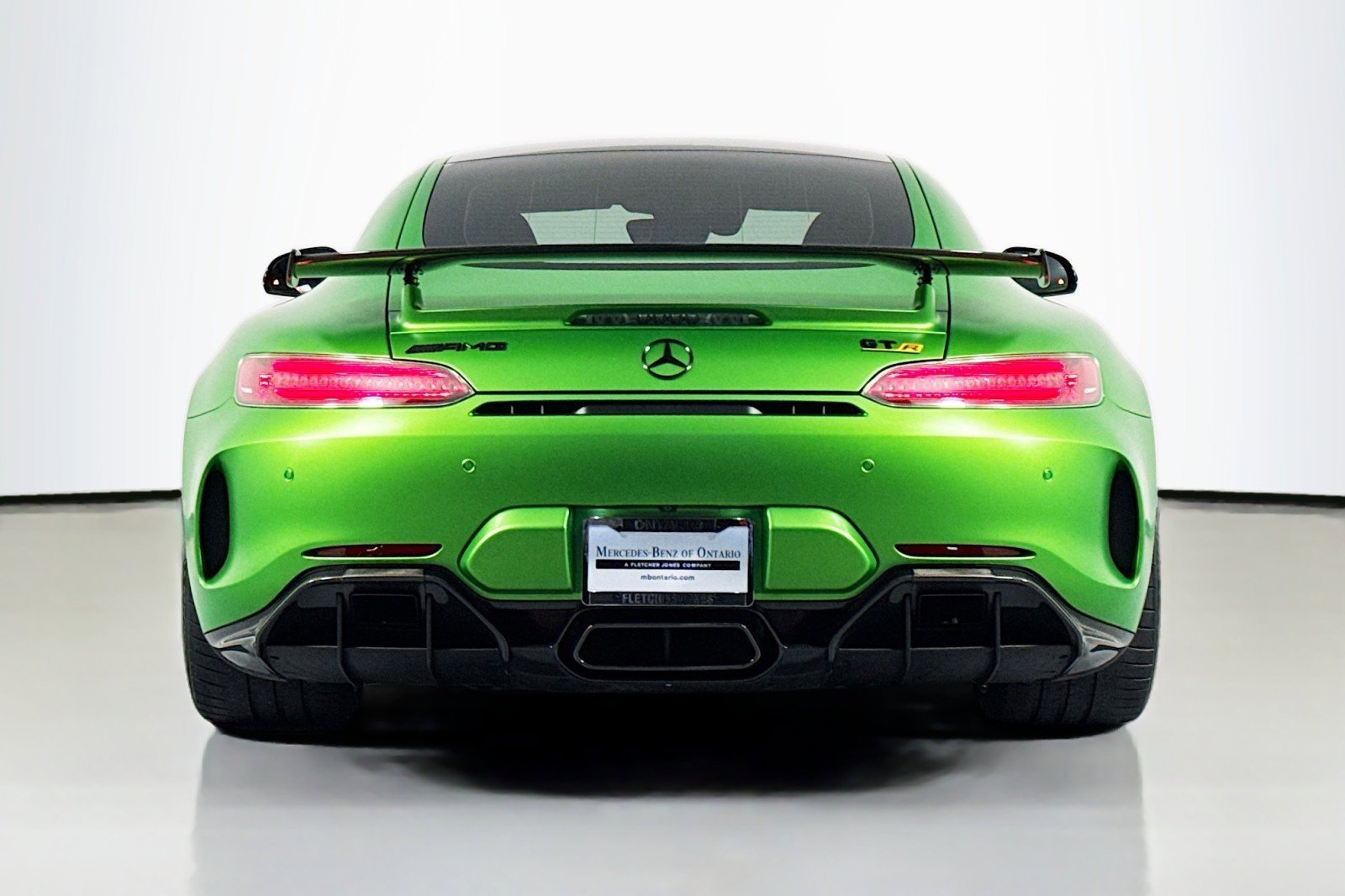 Used 2018 Mercedes-Benz AMG GT R image 3