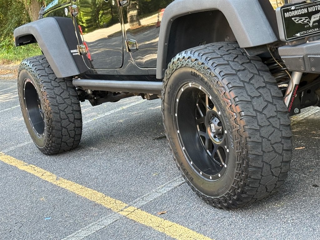 Used 2015 Jeep Wrangler Unlimited Rubicon w/ Dual Top Group AWD/4WD image 19