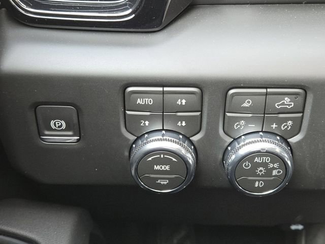 New 2026 GMC Sierra 1500 AT4 w/ AT4 Premium Package image 13