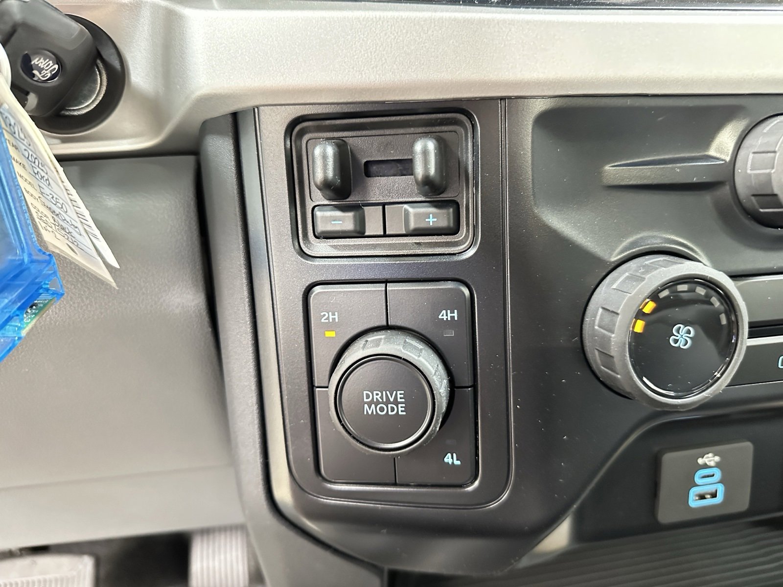 New 2025 Ford F350 XL image 22