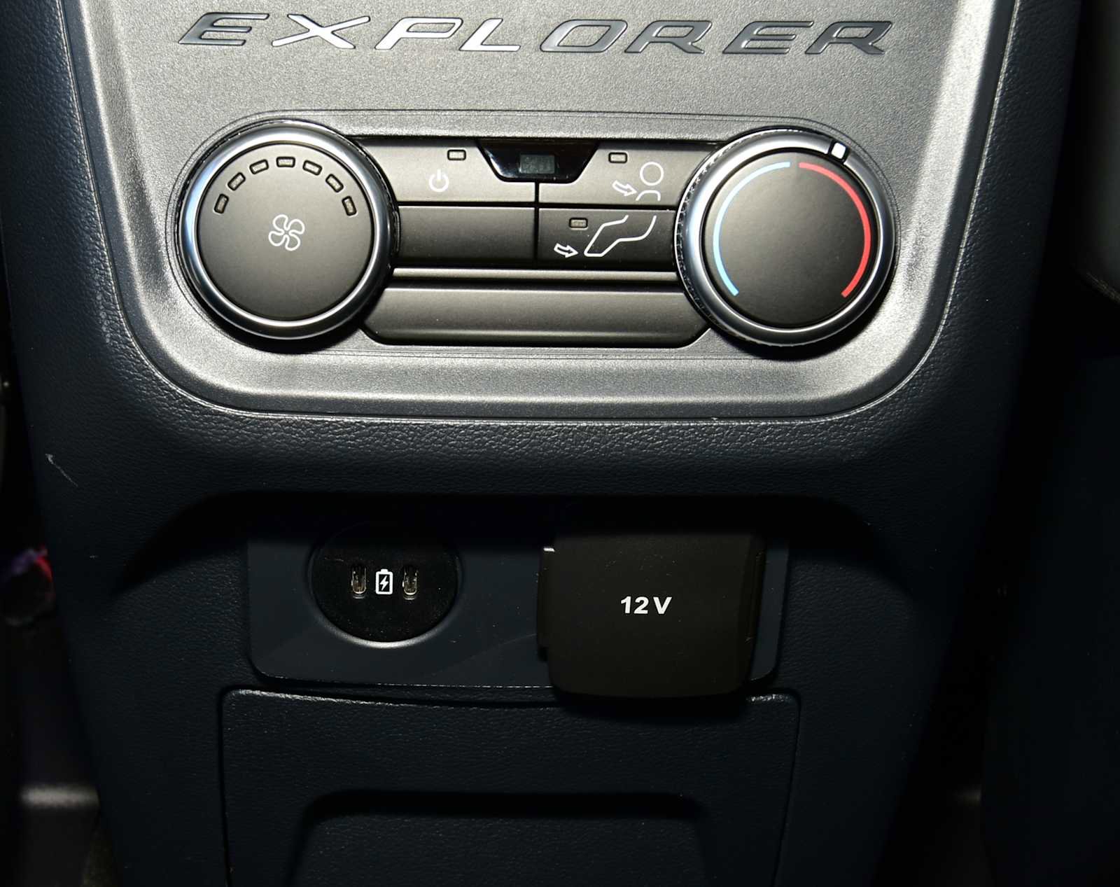 New 2026 Ford Explorer Active w/ Active Comfort Package image 36
