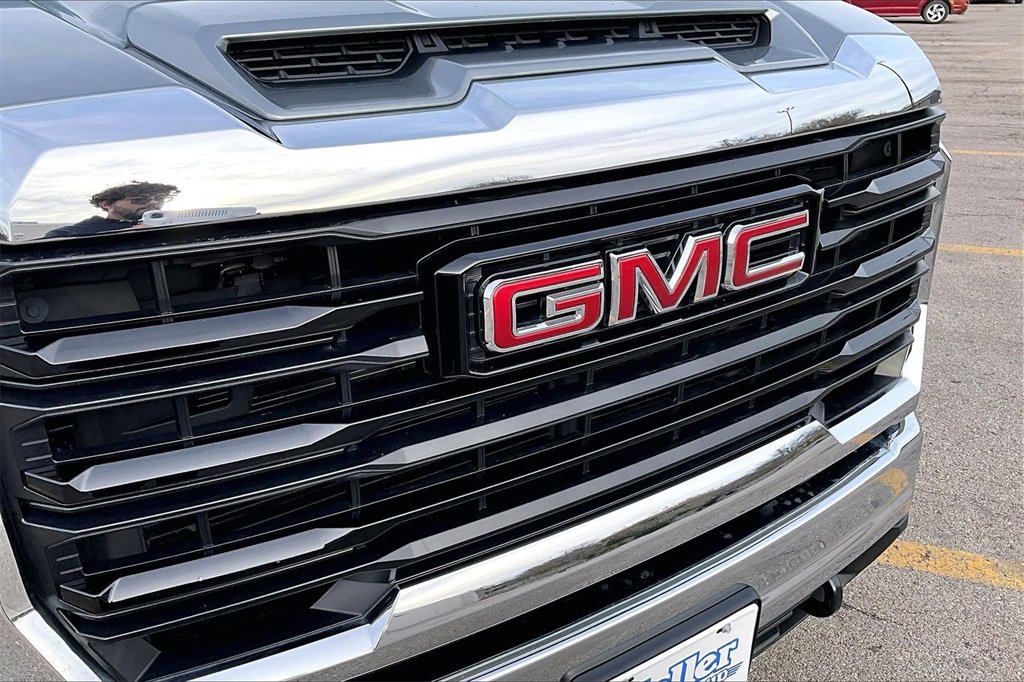 Used 2024 GMC Sierra 2500 Pro image 29