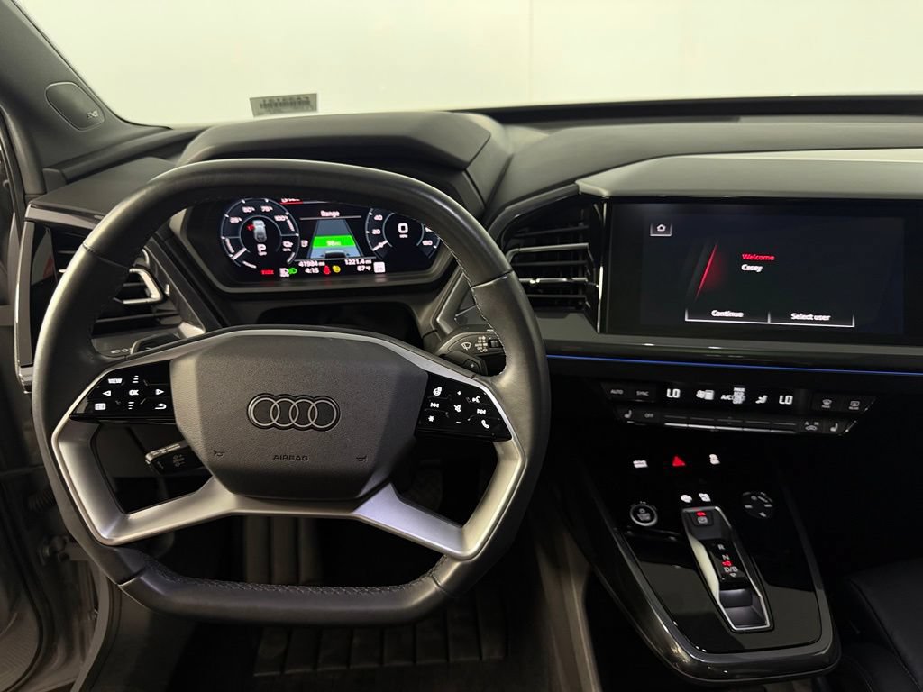 Used 2022 Audi Q4 e-tron Prestige AWD/4WD image 15