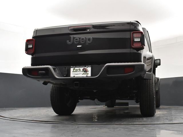 Used 2024 Jeep Gladiator Sport image 23