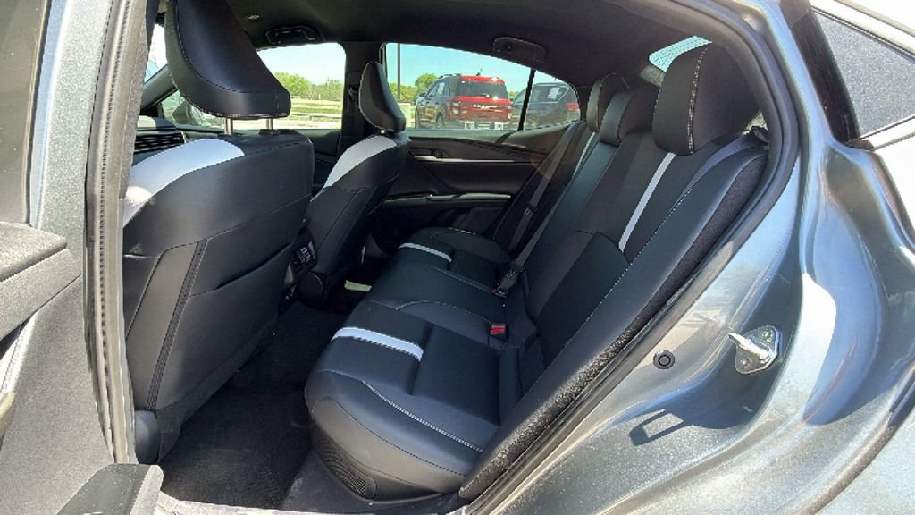 Certified 2025 Toyota Camry SE image 34
