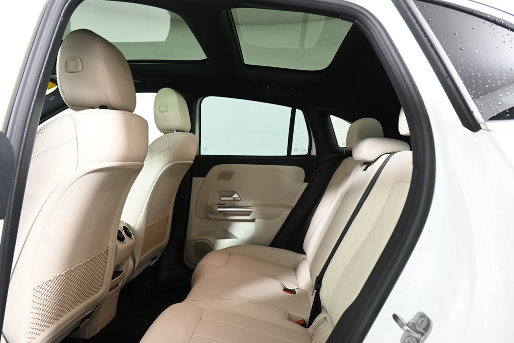 Certified 2026 Mercedes-Benz GLA 250 4MATIC image 7