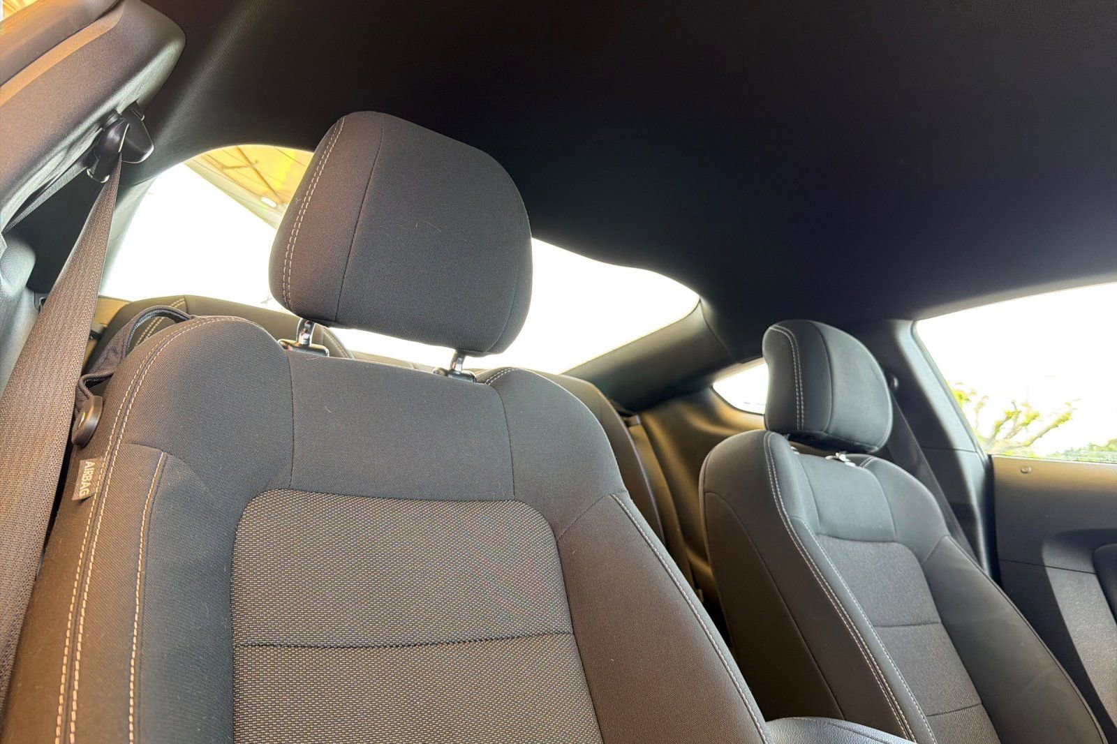 Used 2017 Ford Mustang Coupe RWD image 18