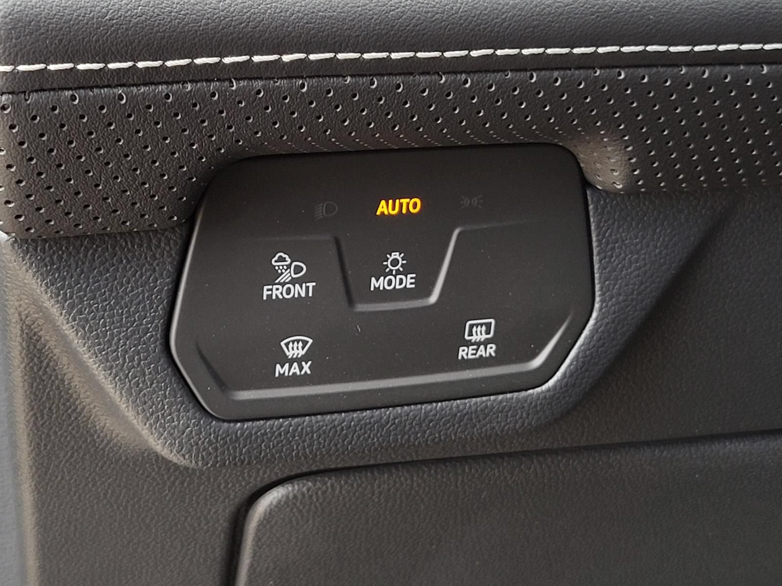 Used 2024 Volkswagen Atlas Cross Sport SEL Premium R-Line AWD/4WD image 26