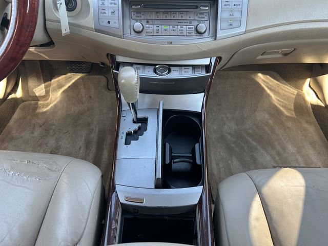 Used 2009 Toyota Avalon XLS image 17