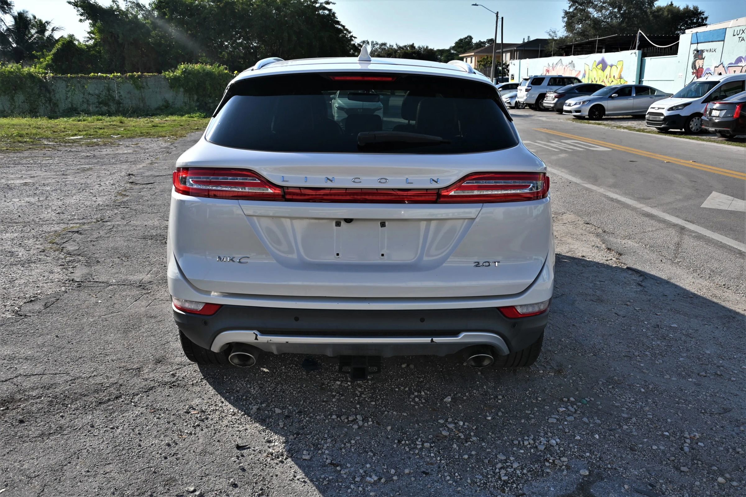 Used 2017 Lincoln MKC Reserve image 4