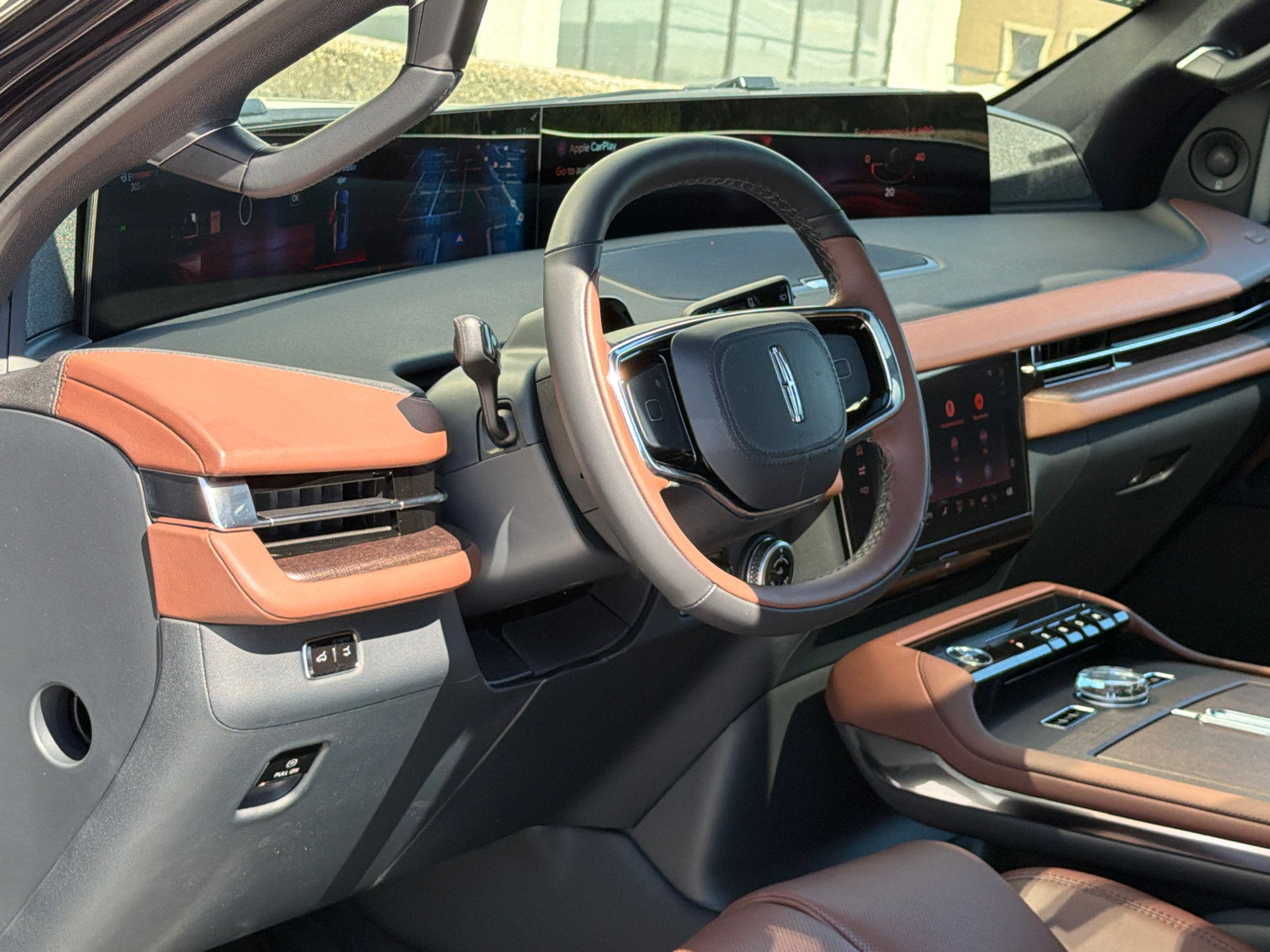 New 2027 Lincoln Navigator Reserve AWD/4WD image 17