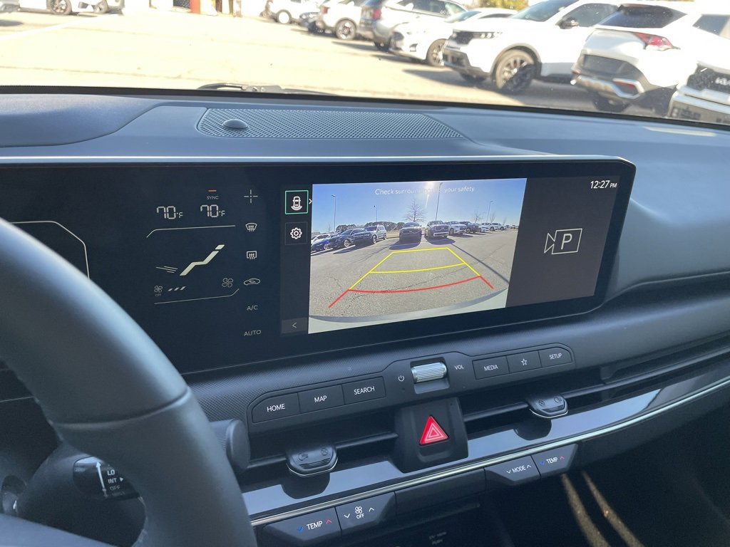 Used 2025 Kia K4 EX image 16