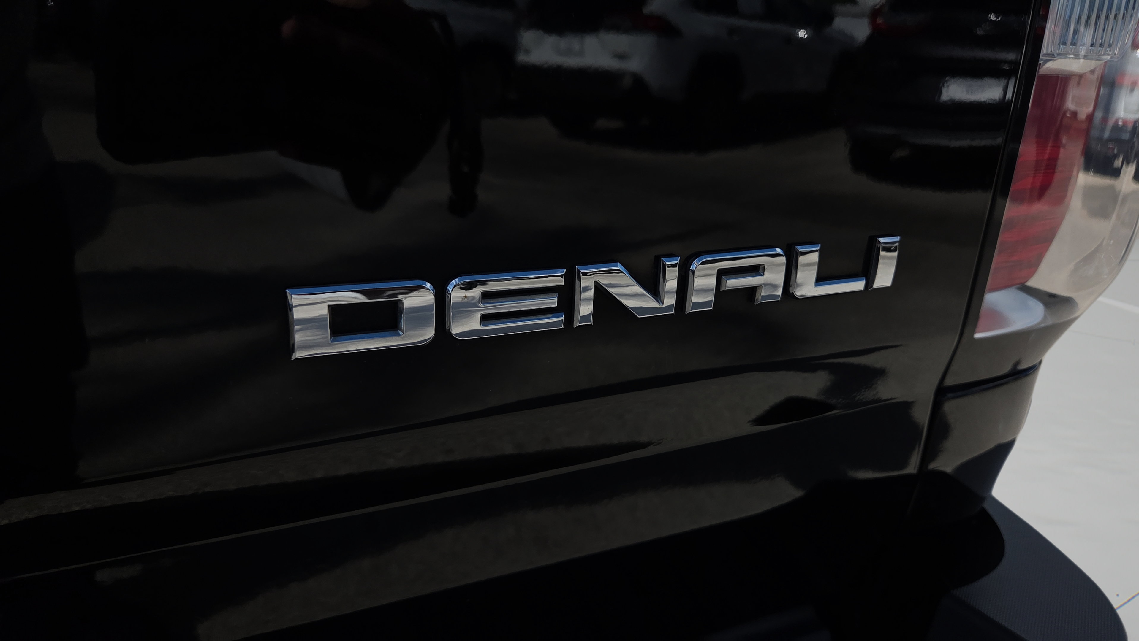Used 2020 GMC Canyon Denali RWD image 39