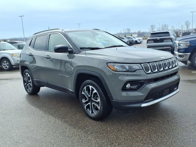 Used 2022 Jeep Compass Limited image 2