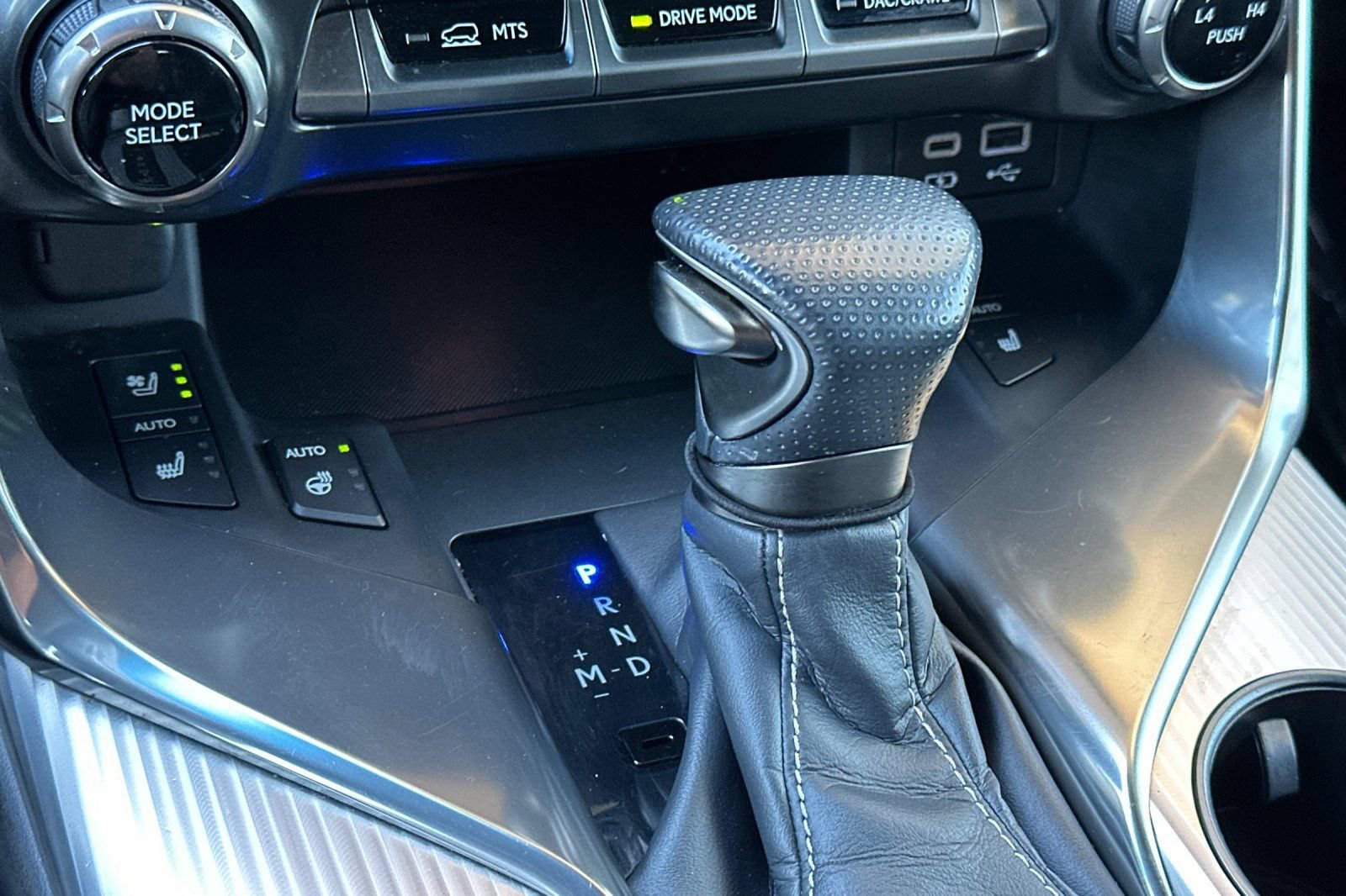 Used 2024 Lexus LX 600 F Sport AWD/4WD image 23
