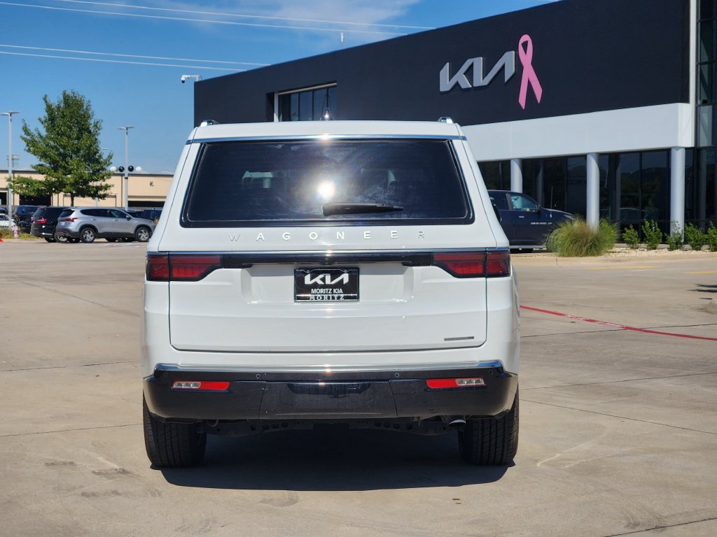 Used 2024 Jeep Wagoneer Series II w/ Flexible Seating Group RWD image 15