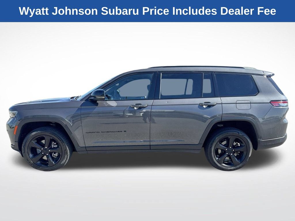 Used 2025 Jeep Grand Cherokee L Limited AWD/4WD image 2