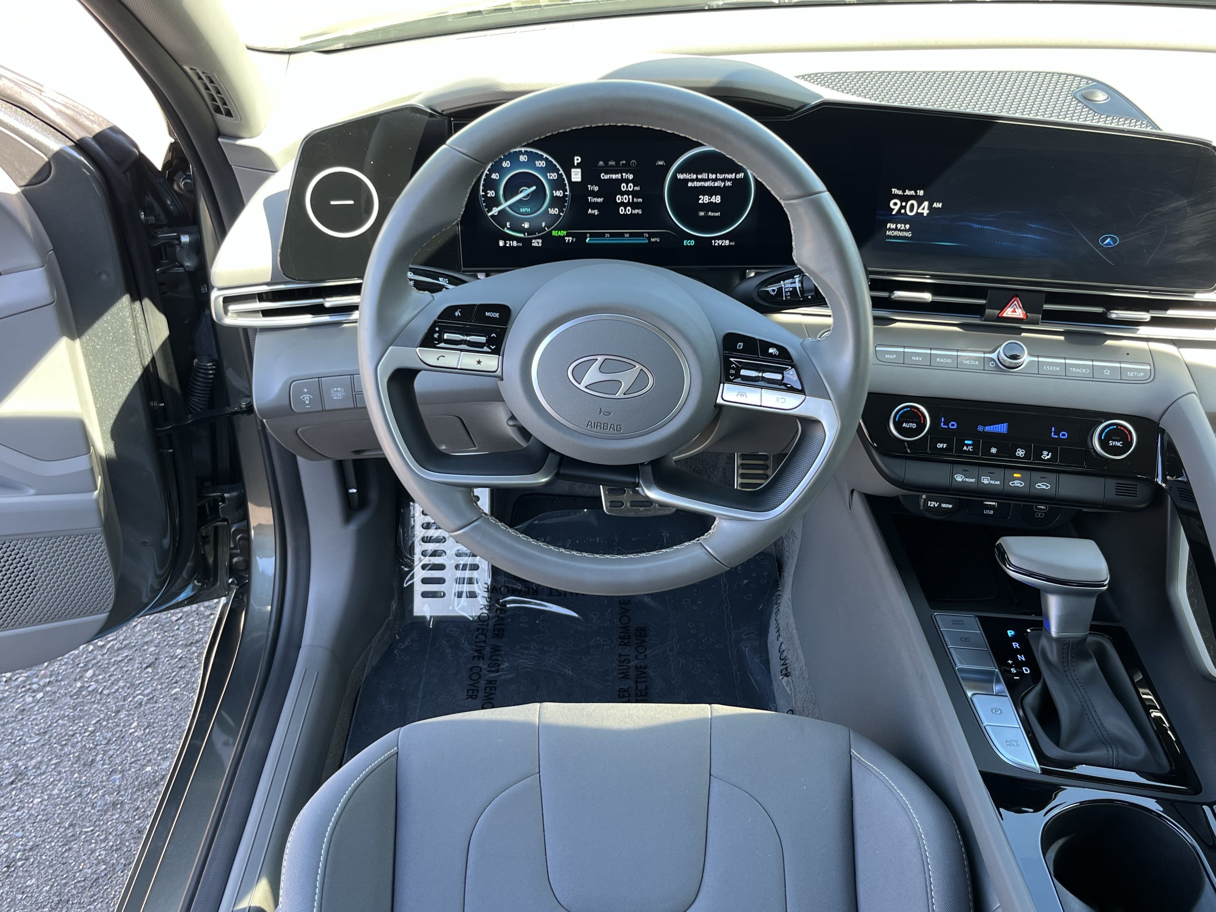 Certified 2025 Hyundai Elantra Hybrid FWD image 12