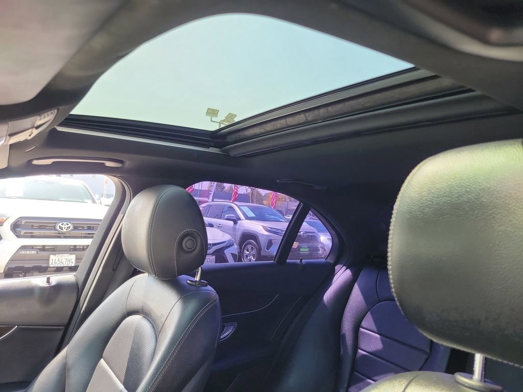 Used 2020 Mercedes-Benz C 300 Sedan image 34
