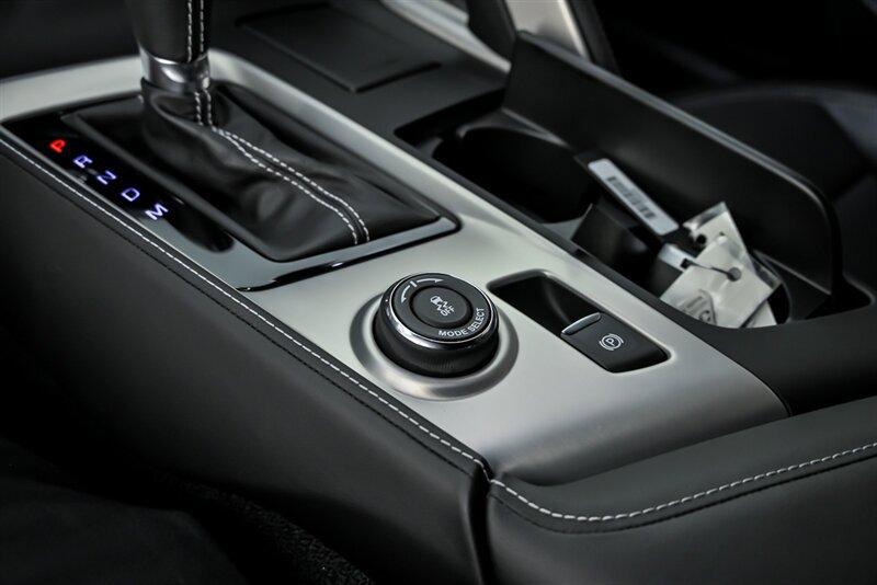 Used 2019 Chevrolet Corvette Stingray Coupe w/ 1LT RWD image 34