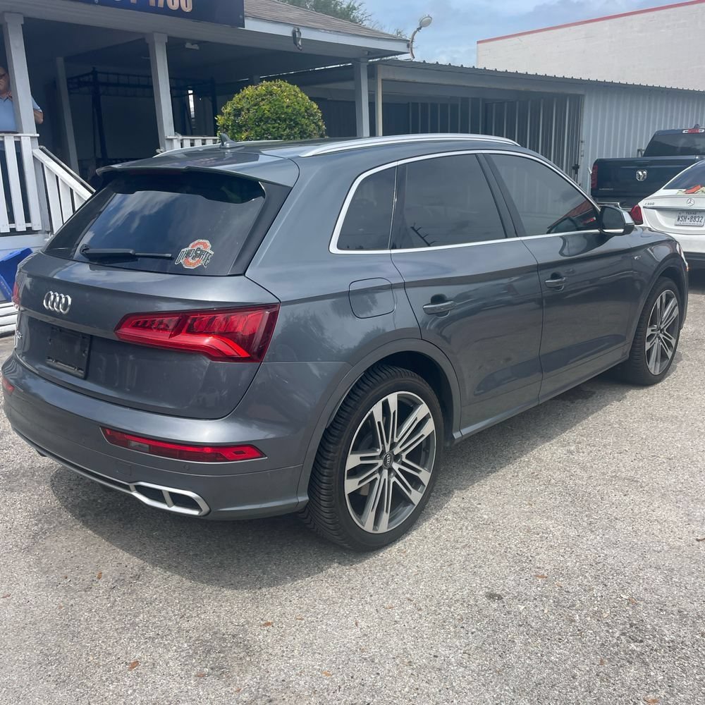 Used 2018 Audi SQ5 Prestige w/ Prestige Package AWD/4WD image 3
