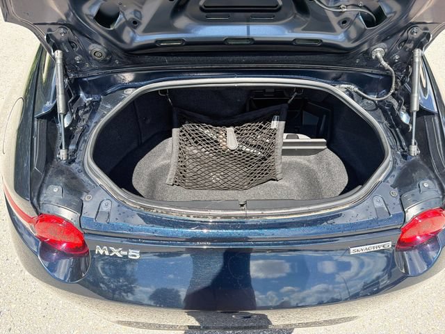 Used 2022 MAZDA MX-5 Miata RF Grand Touring RWD image 12