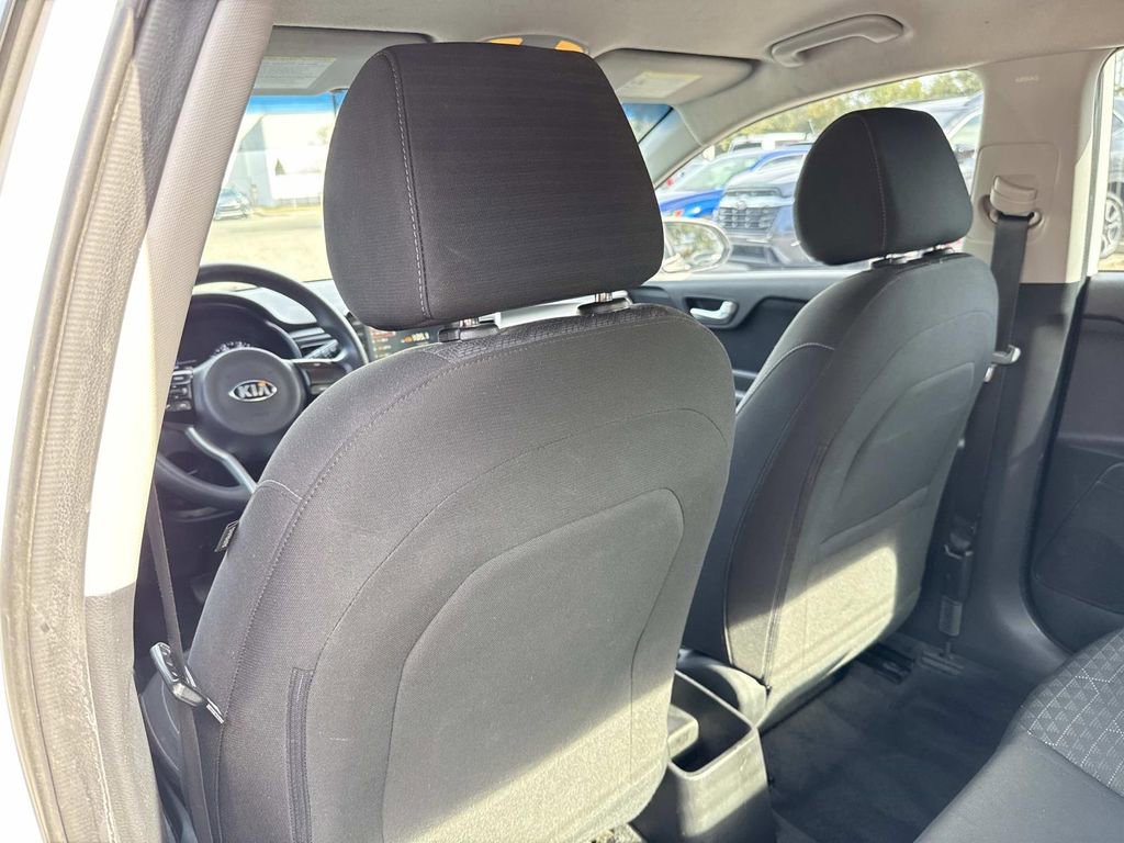 Used 2020 Kia Rio LX image 14